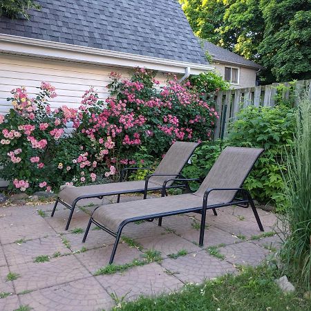 Garden 2 Storey House Ниагарски водопад Екстериор снимка